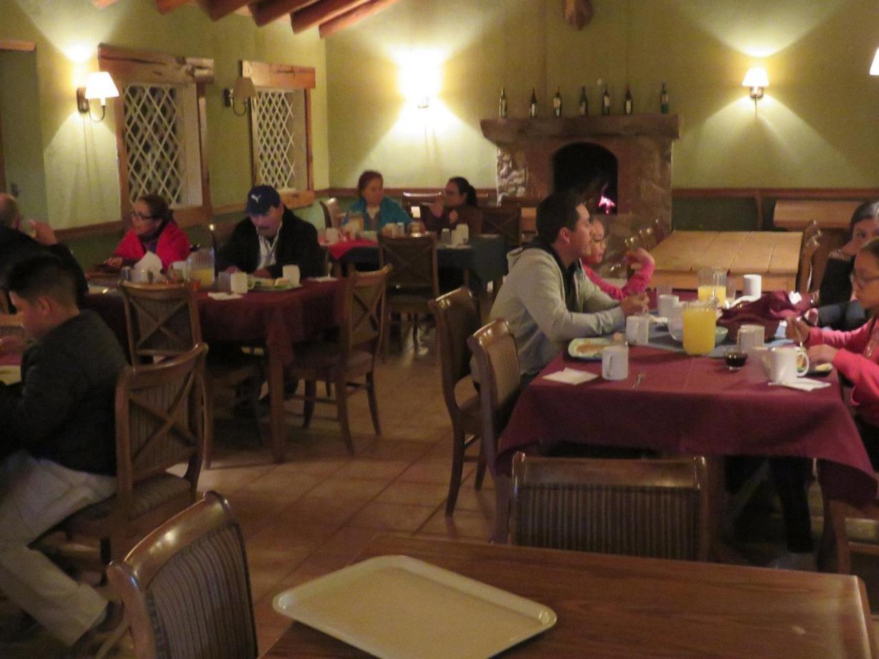 Cabanas Montebello Inn Creel Bagian luar foto